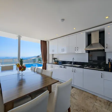 فيلة Lumiere 3 *