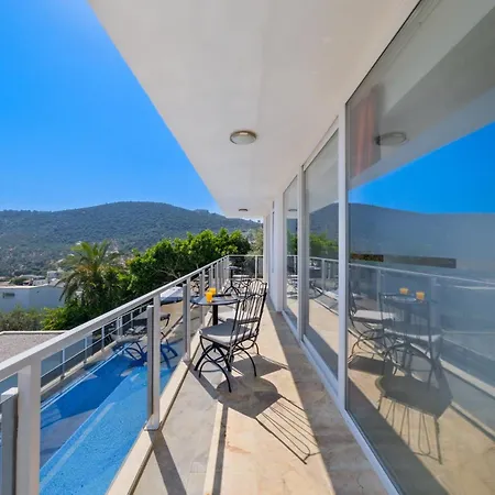 Lumiere 3 Villa *